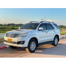 2014 ລົດຂາຍ Toyota Fortuner 